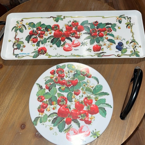 Smeraldo Strawberry Fruit Serving Tray & Plate Melamine Design Imports Italy - Picture 1 of 16